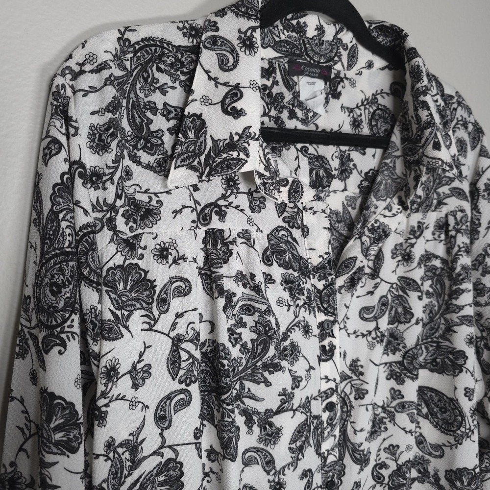 Cocomo Womens 2X Black White Paisley Floral Print Button Up Top Stretch‎ Artsy - Picture 2 of 7